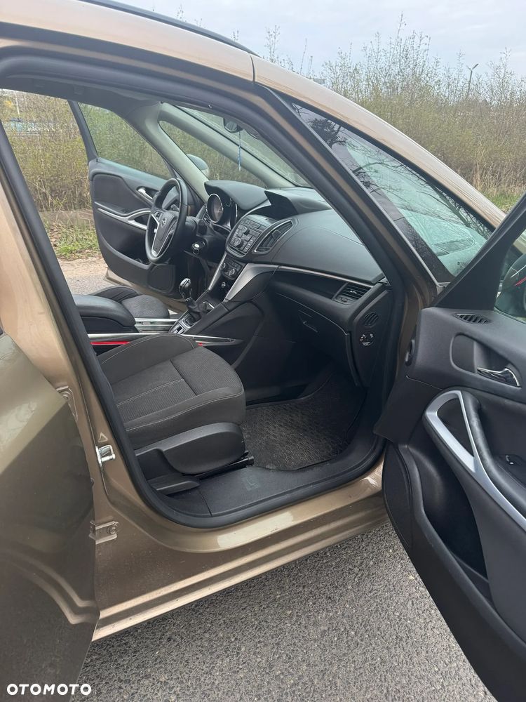Opel Zafira 2.0 CDTI Cosmo - 9