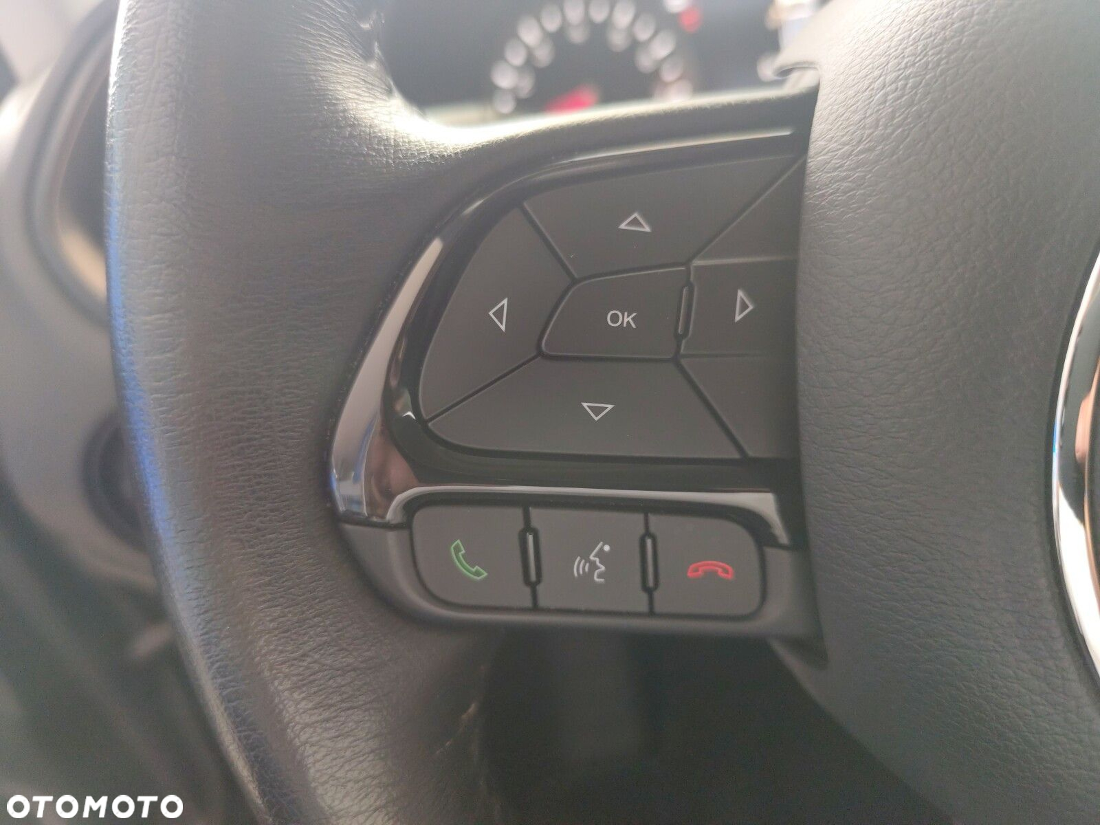 Jeep Renegade 1.5 T4 mHEV Upland FWD S&S DCT - 22