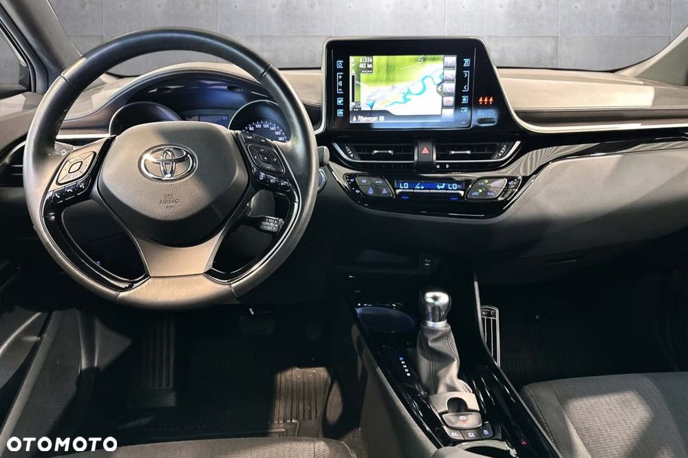 Toyota C-HR Lounge - 12