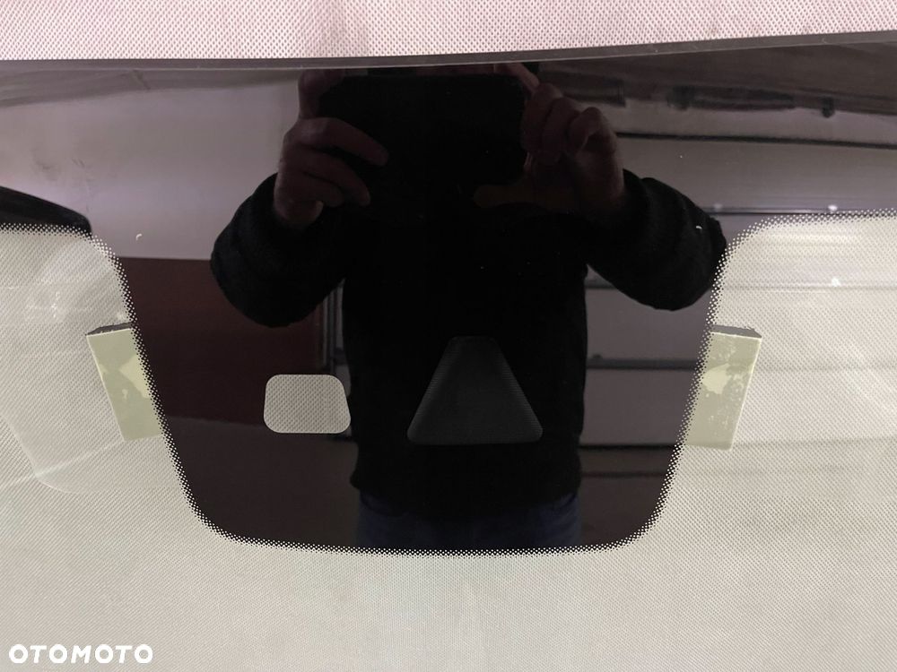 mercedes c w205 szyba przednia sens kam po 2018- - 2