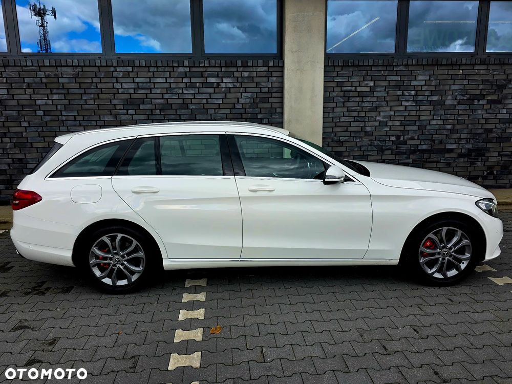 Mercedes-Benz Klasa C 200 7G-TRONIC Avantgarde - 25