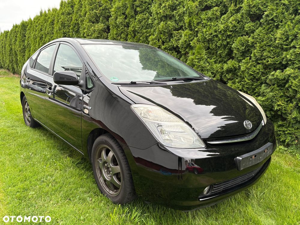Toyota Prius 1.5 VVT-i Sol - 2