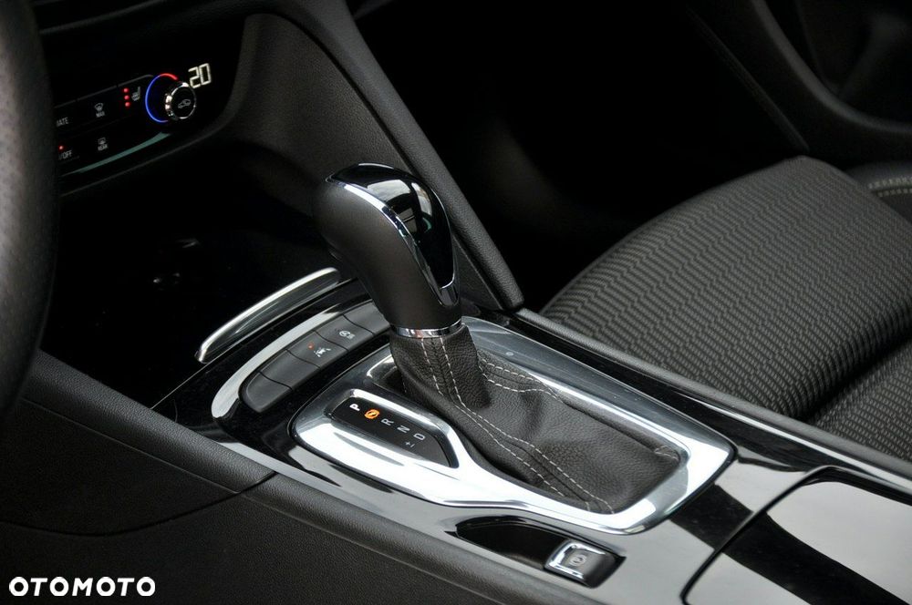 Opel Insignia - 34