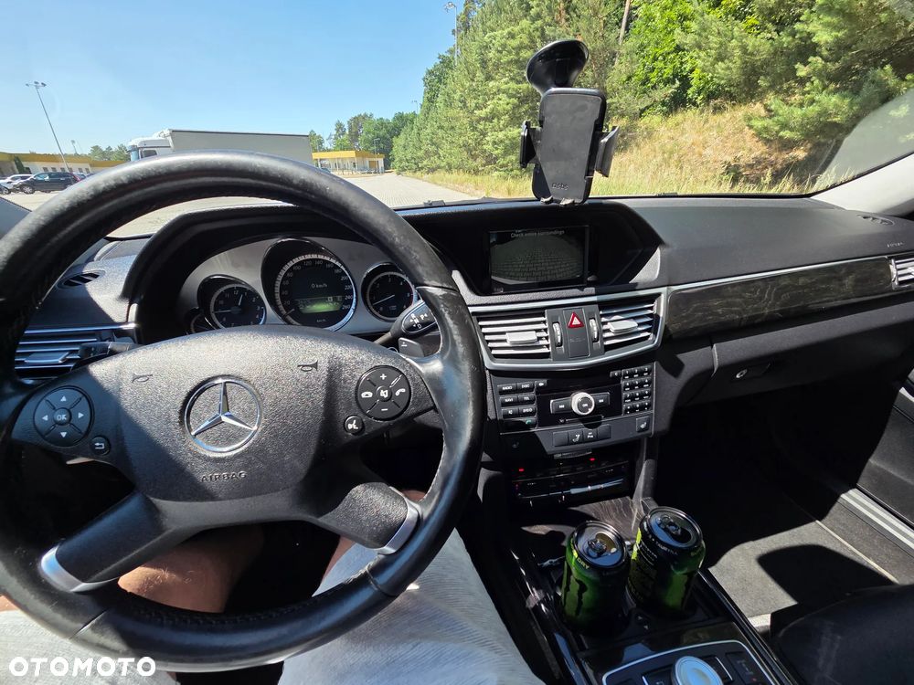 Mercedes-Benz Klasa E 300 CDI BlueEff Avantgarde - 6
