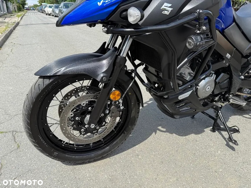 Suzuki V-STROM - 4