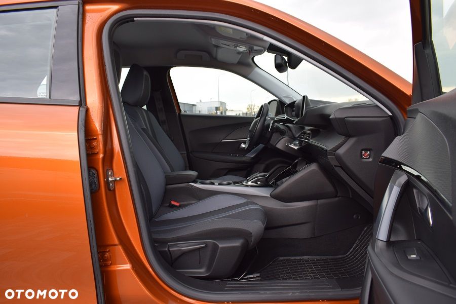 Peugeot 2008 PureTech 130 EAT8 Allure - 14