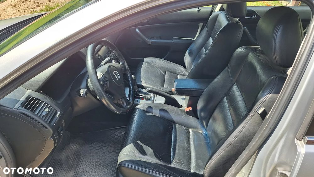 Honda Accord 2.4 Executive - 11