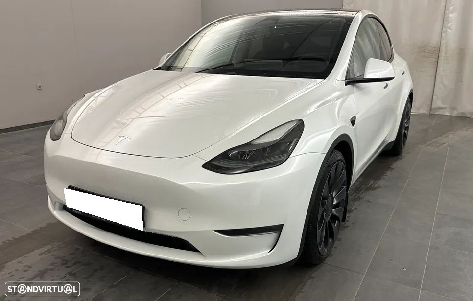 Tesla Model Y Performance Dual Motor AWD - 1