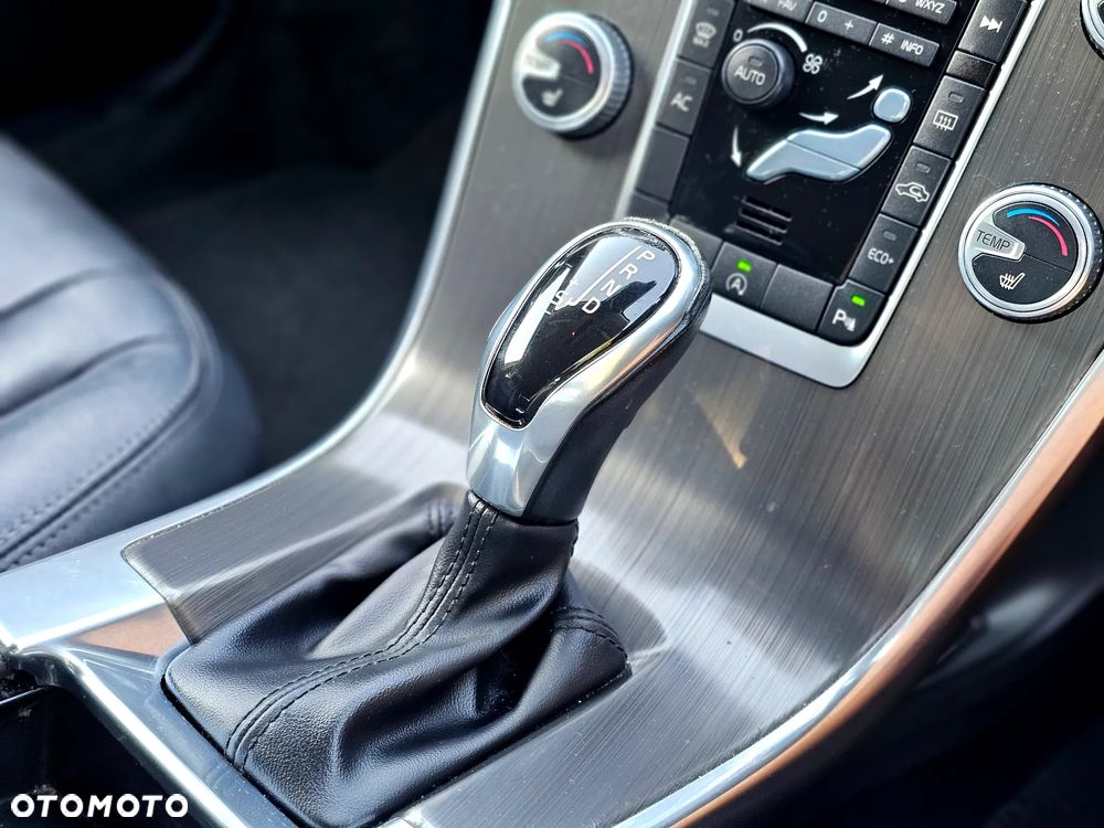 Volvo XC 60 D4 Drive-E Kinetic - 17