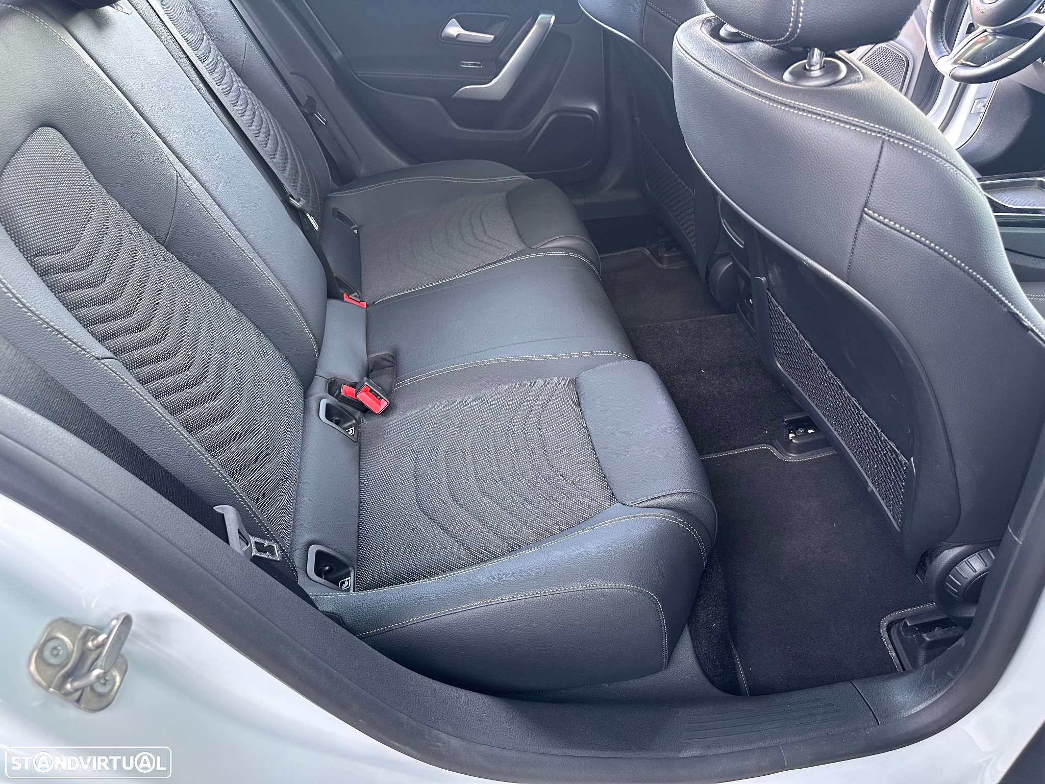 Mercedes-Benz A 250 Limousine e Progressive - 14