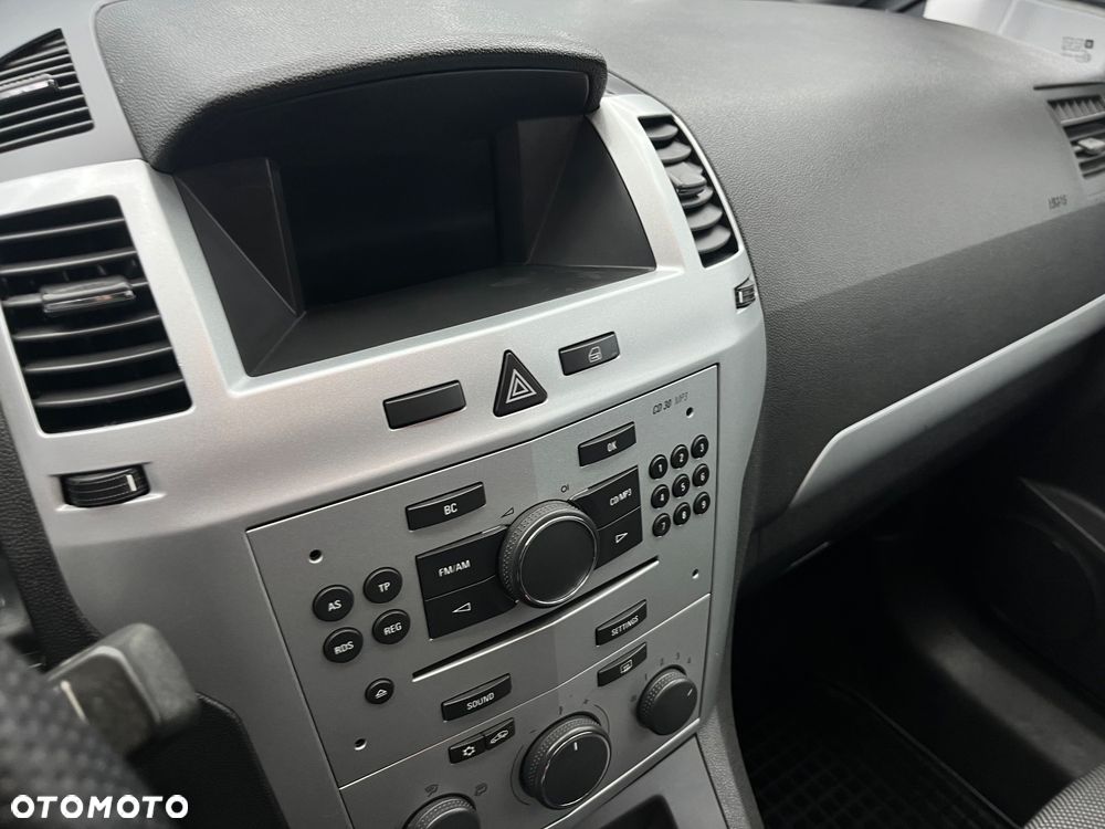 Opel Zafira - 33