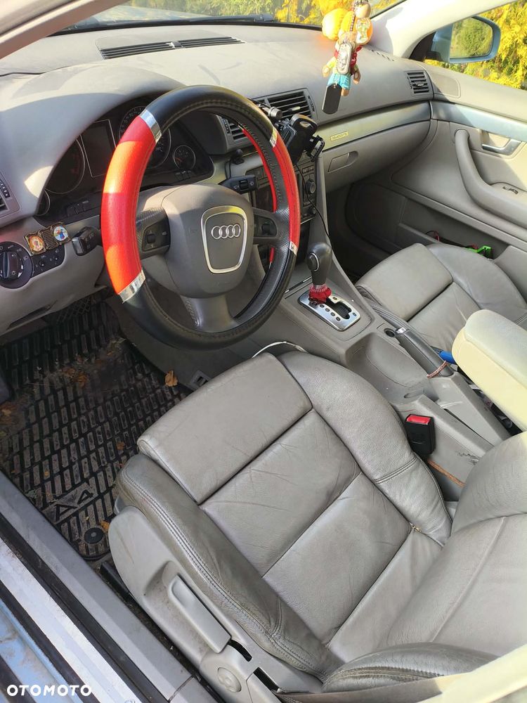 Audi A4 Limousine 2.0 T FSI quattro tiptronic - 9