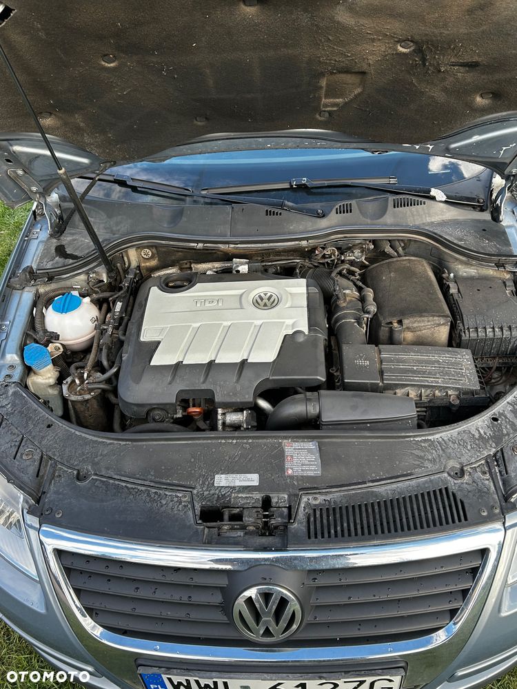 Volkswagen Passat 2.0 TDI Comfortline DSG - 4