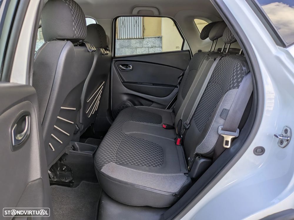 Renault Captur 1.5 dCi Exclusive EDC - 17