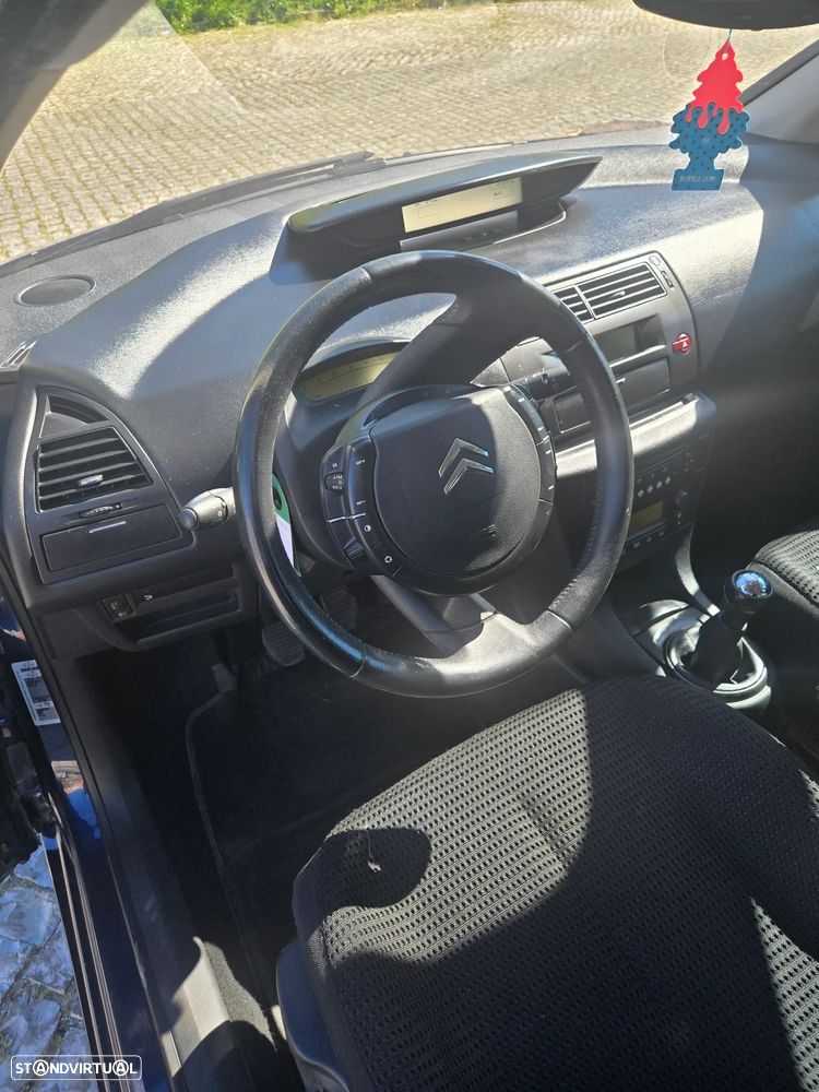 Citroën C4 1.4 16V SX - 10