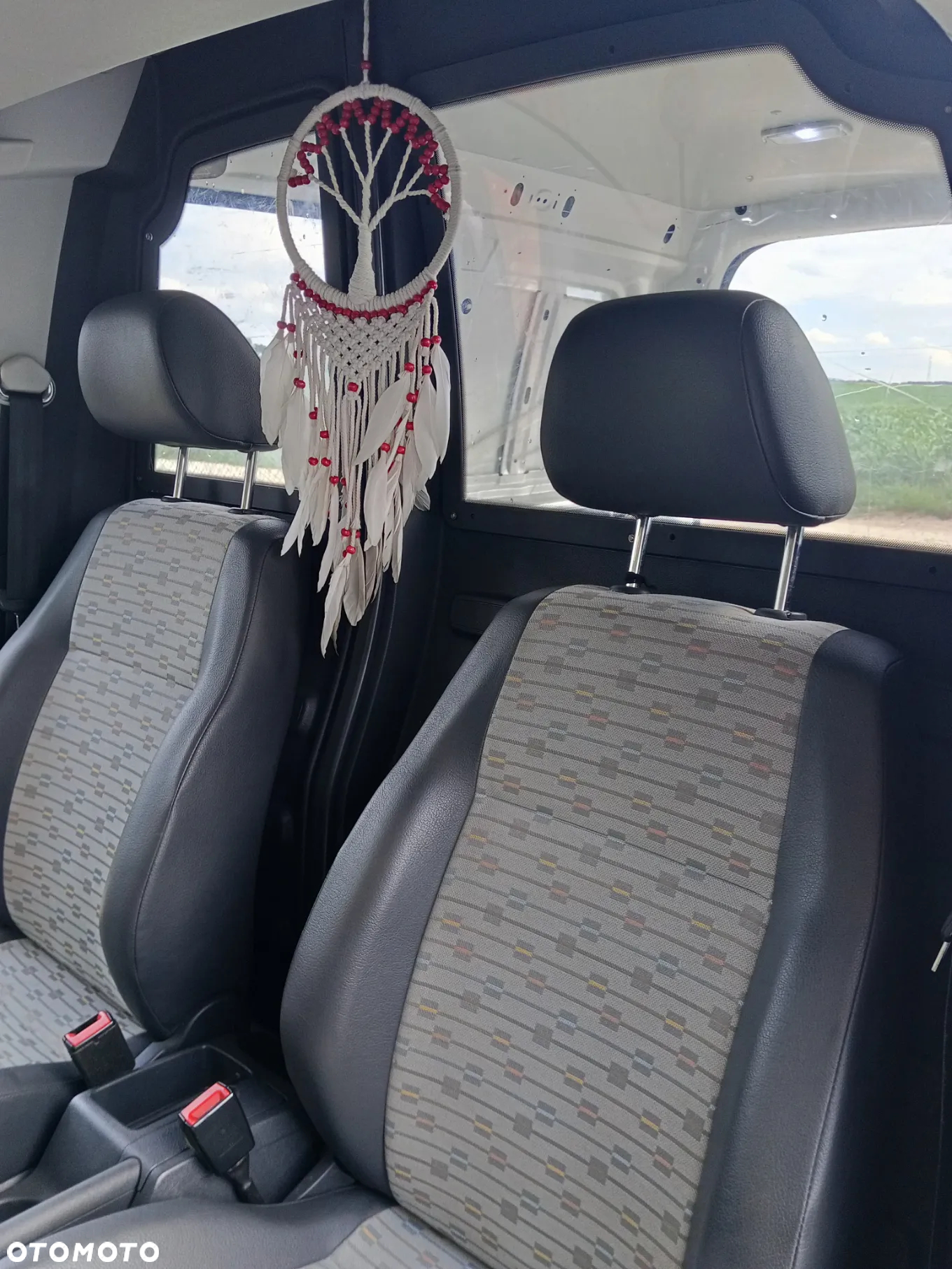 Volkswagen Caddy Maxi 1.6 TDI Comfortline DSG - 12