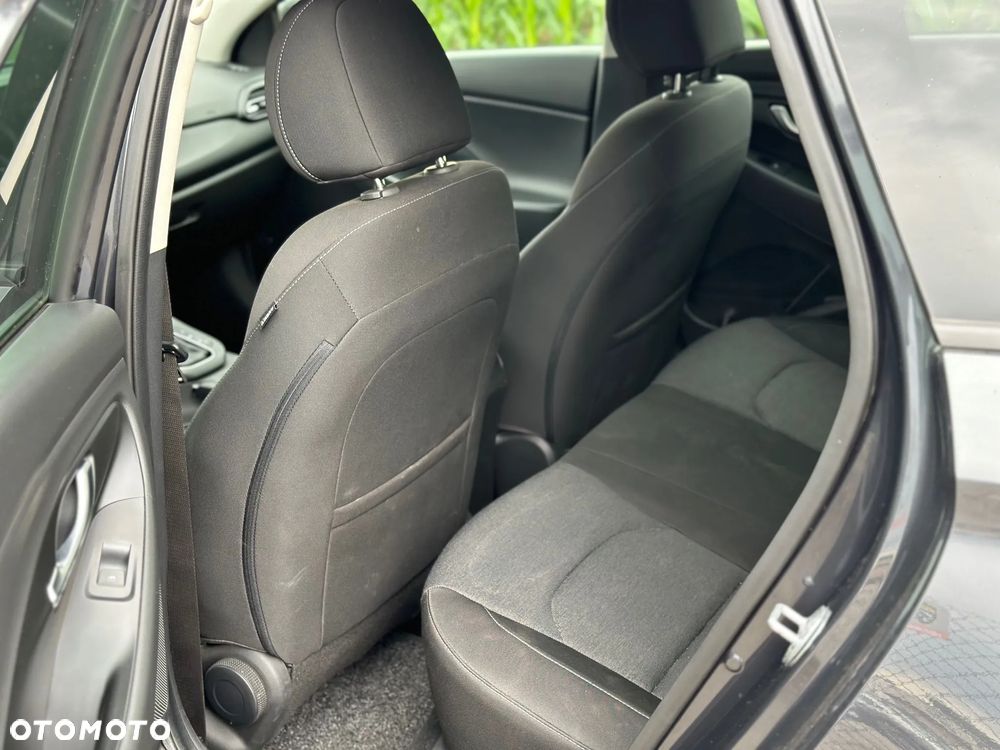 Hyundai i30 Kombi 1.6 CRDI DCT EDITION 30+ - 18