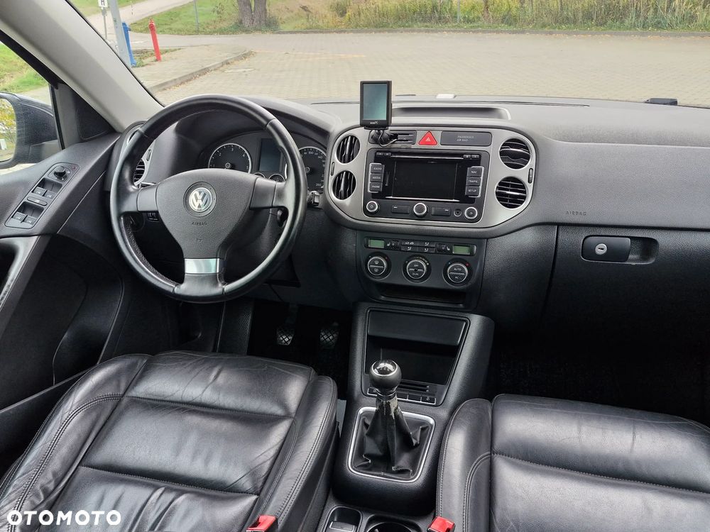 Volkswagen Tiguan 2.0 TDI 4Mot Perfectline R-Style - 19