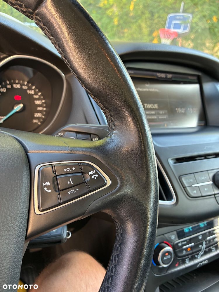 Ford Focus - 22