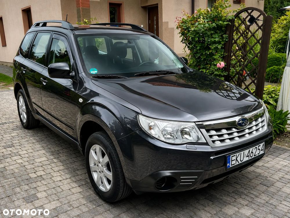 Subaru Forester 2.0X Exclusive - 10