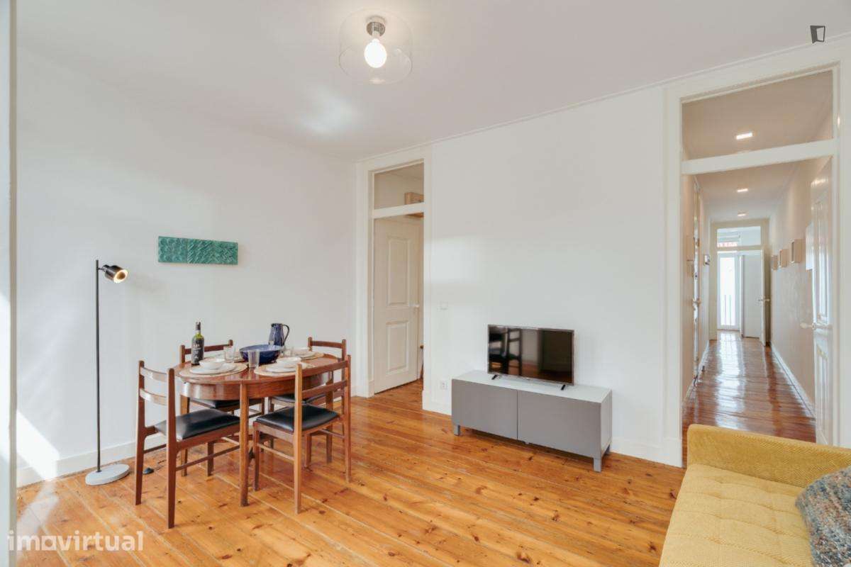 Apartamento com 1 quartos - localizado em Intendente Lisbon - Grande imagem: 4/18