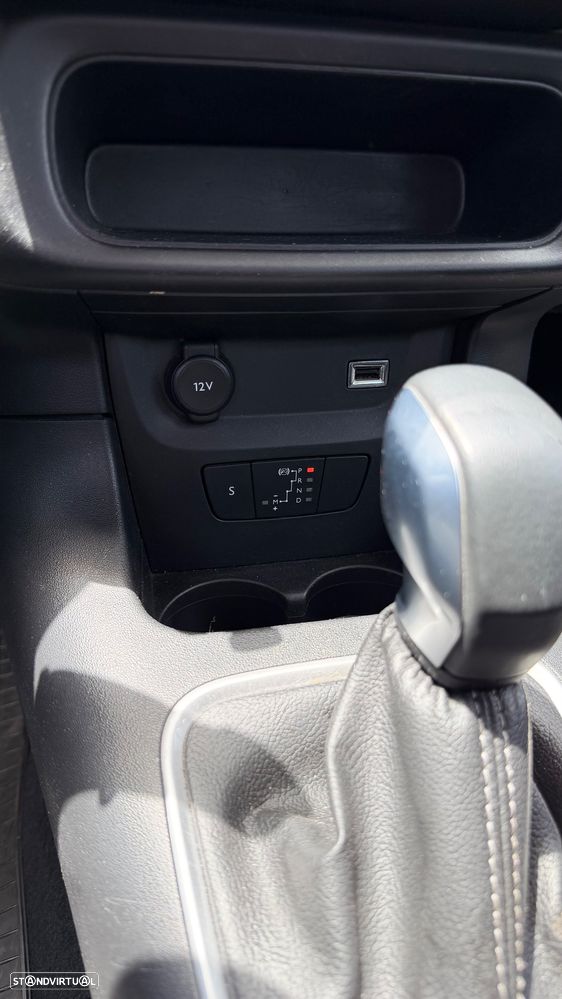Citroën C3 1.2 PureTech Shine EAT6 - 6