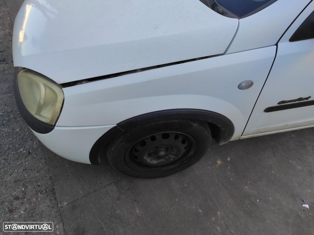 GUARDA-LAMAS FRENTE ESQUERDO OPEL CORSA C - 1