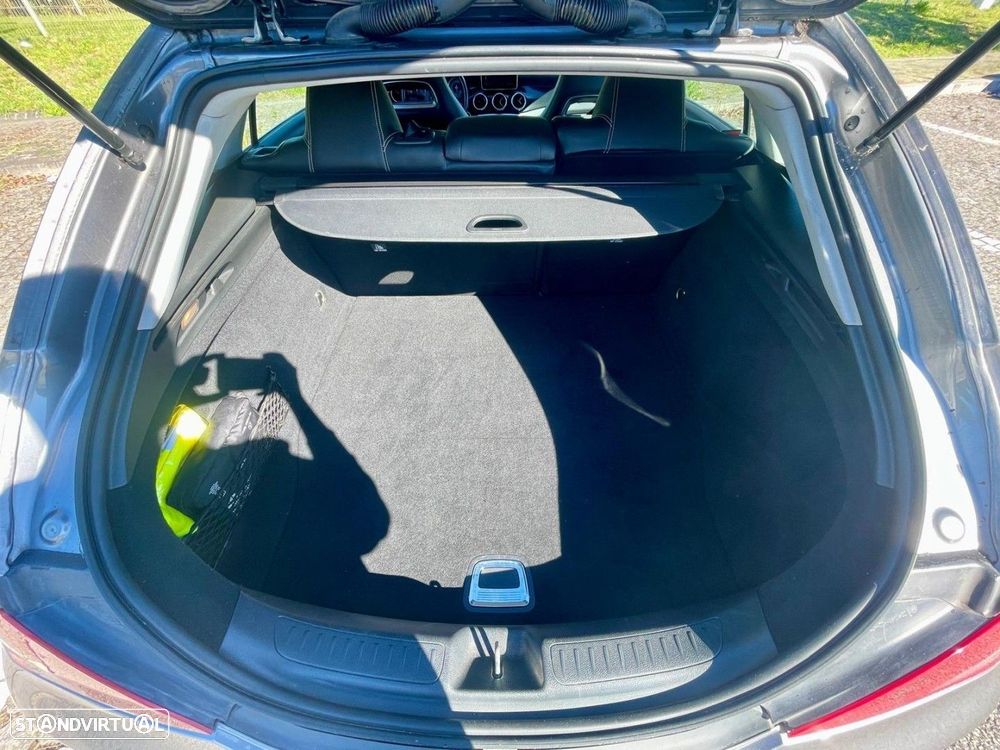 Mercedes-Benz CLA 180 d Shooting Brake - 20