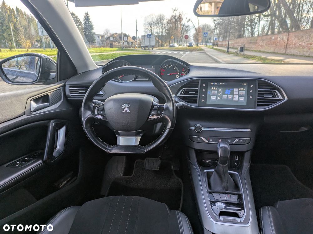 Peugeot 308 BlueHDi FAP 150 Stop&Start Automatik Allure - 15