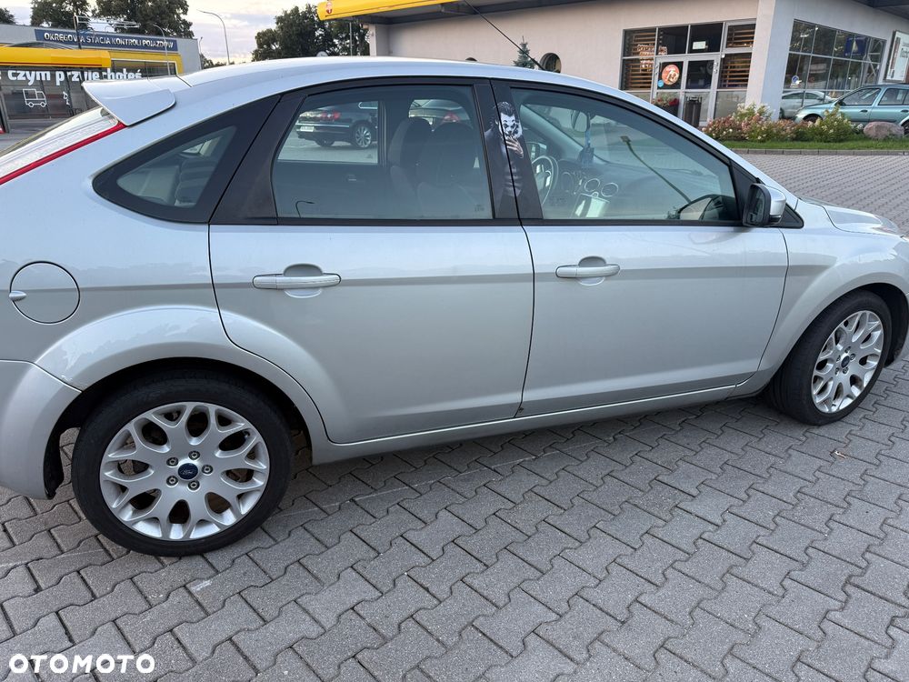 Ford Focus 1.6 Ambiente - 3