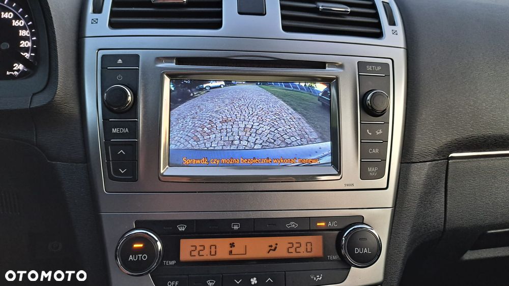 Toyota Avensis 1.8 Premium - 27