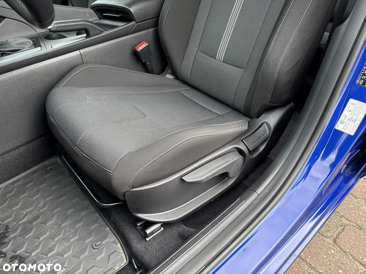 Hyundai Elantra 1.6 Modern CVT - 27