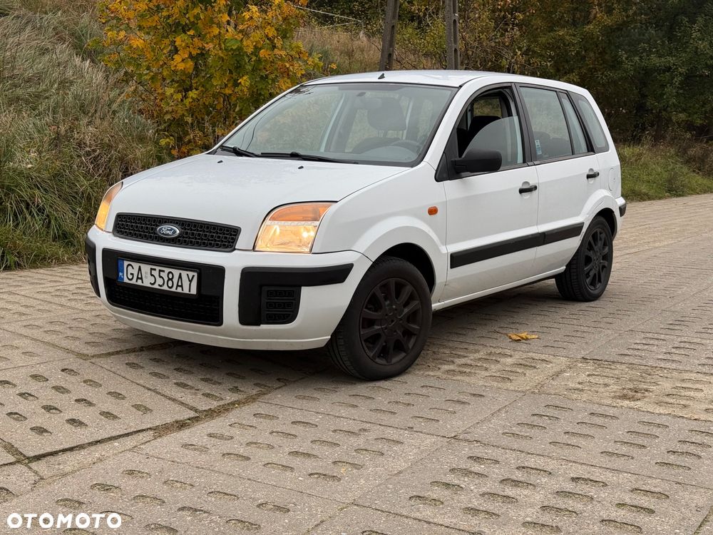 Ford Fusion - 1