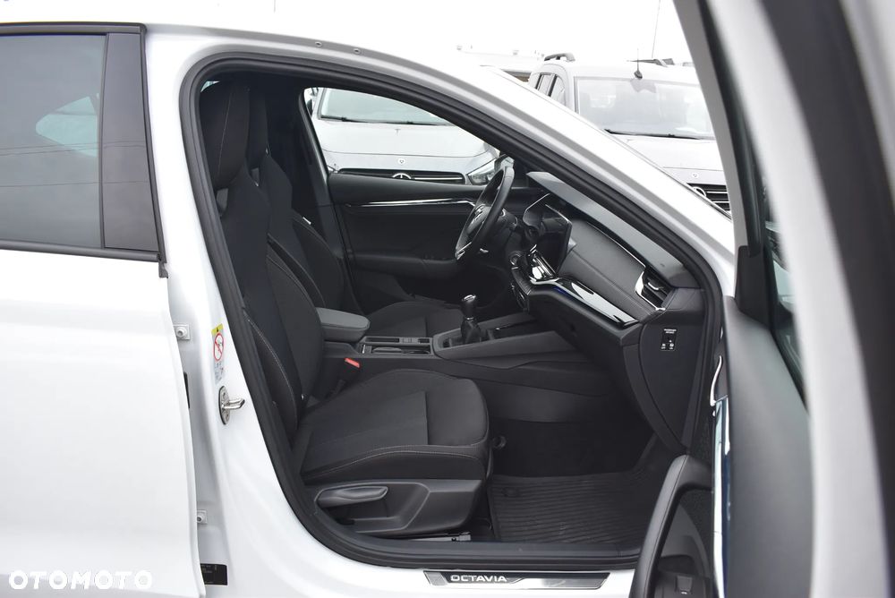 Skoda Octavia 1.5 TSI ACT Style - 18
