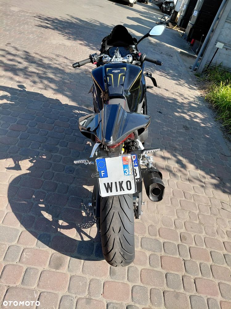 QJMOTOR SRK 800 - 4