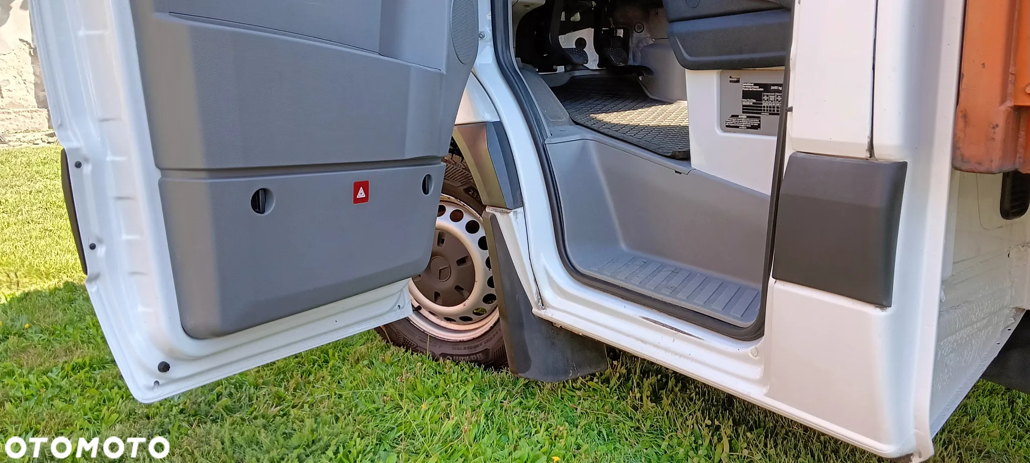 Mercedes-Benz Sprinter - 10