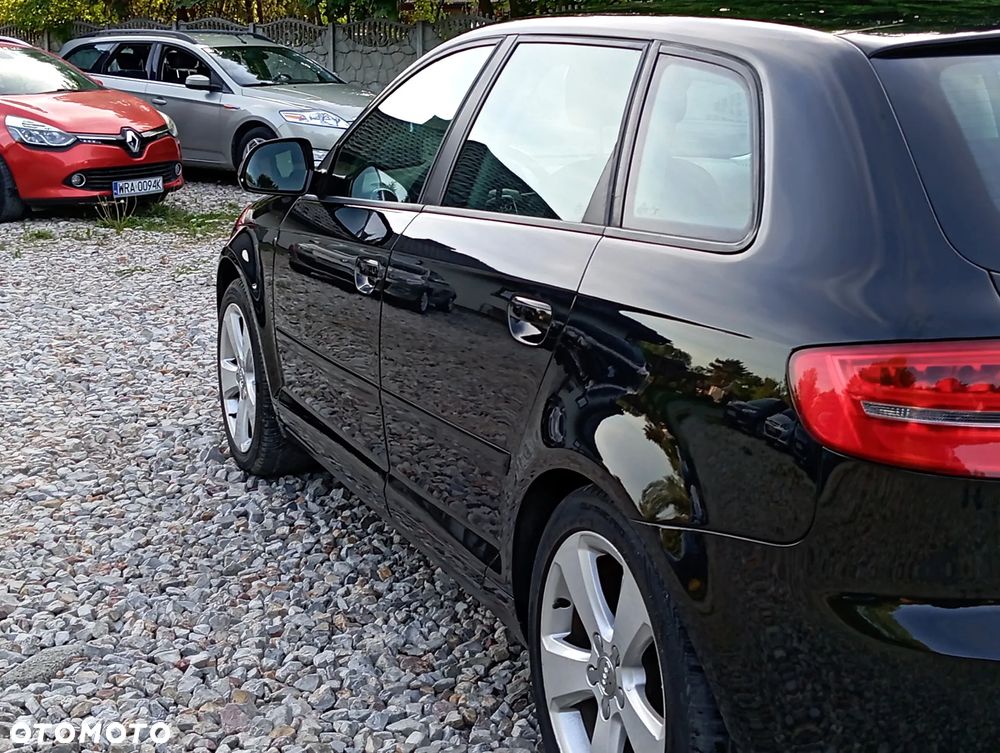 Audi A3 Sportback 1.6 Ambiente - 6