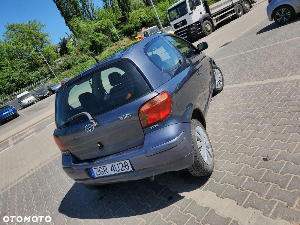 Toyota Yaris 1.0 Sol - 6
