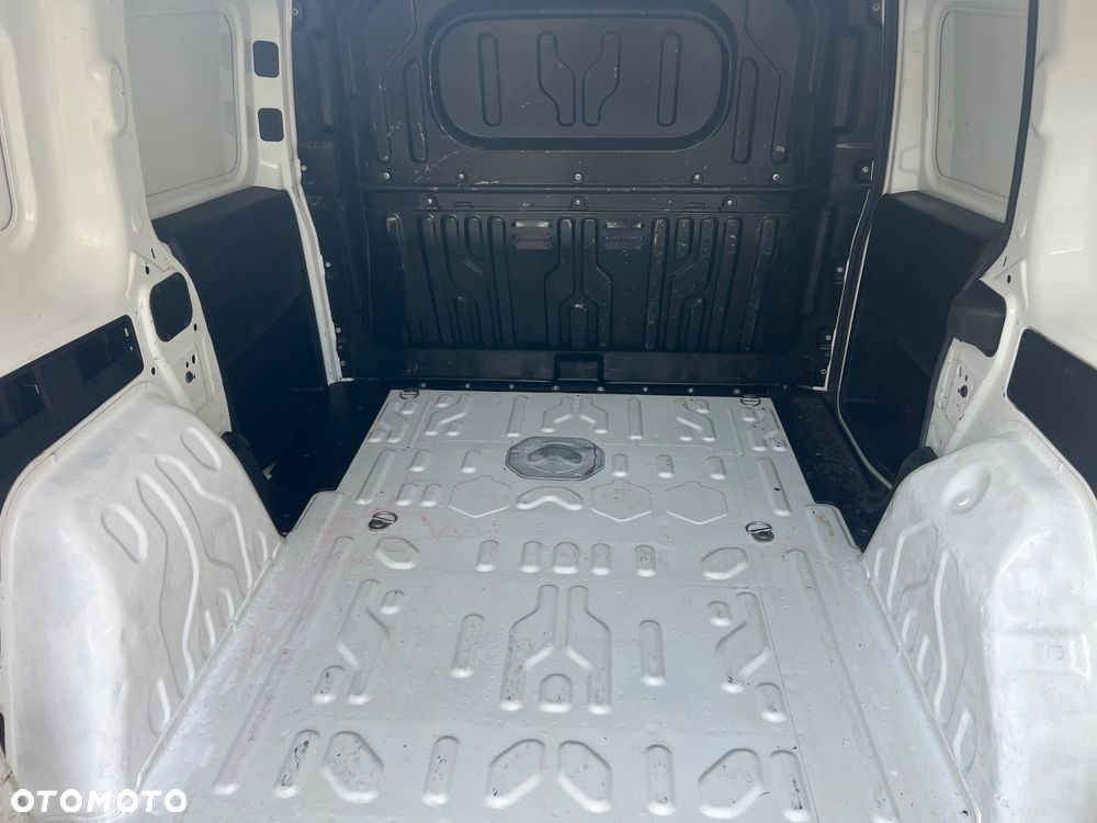 Fiat Doblo - 23
