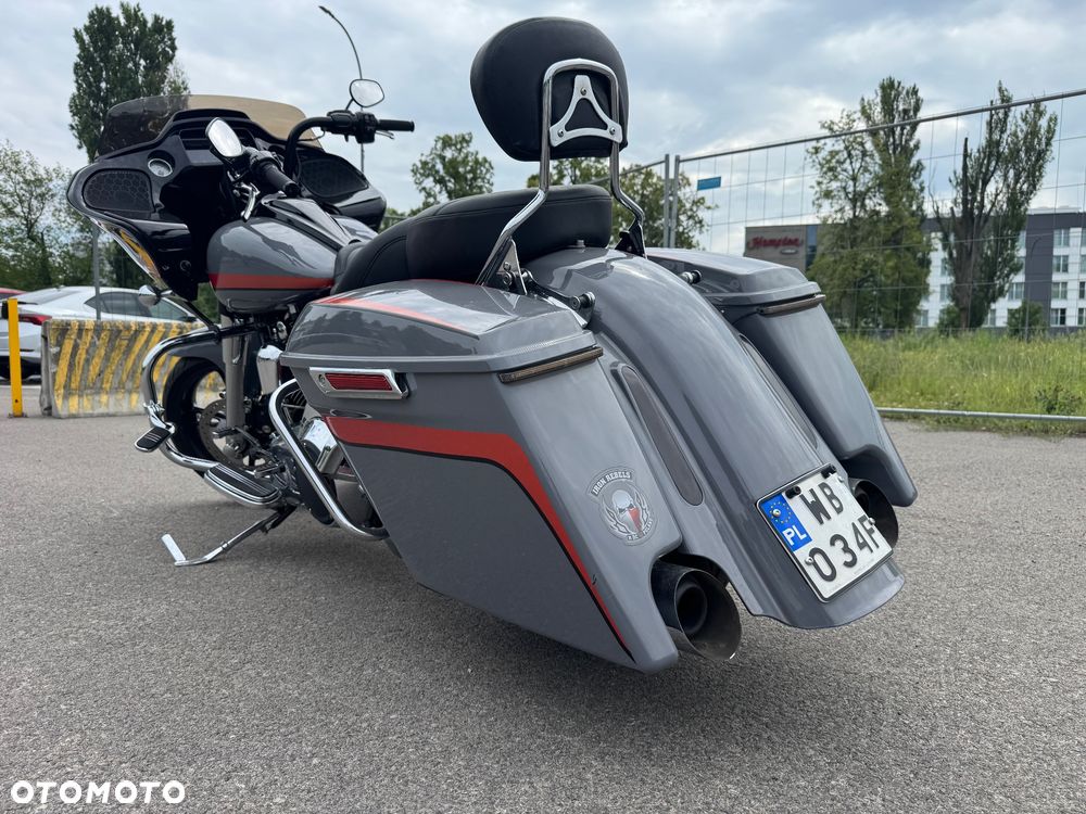Harley-Davidson Touring Road Glide - 13