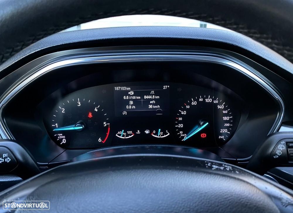 Ford Focus SW 1.5 TDCi EcoBlue Titanium - 28