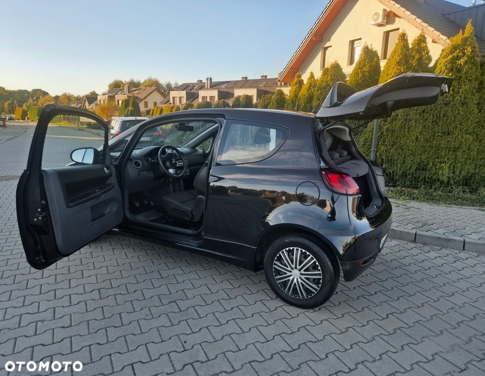 Mitsubishi Colt 2009 photo 4
