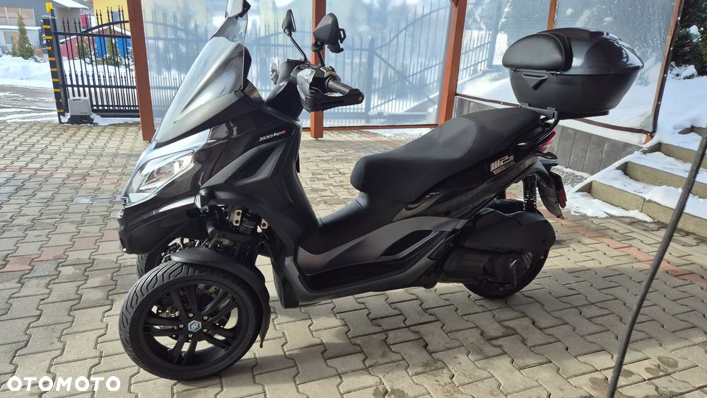 Piaggio MP-3 - 3
