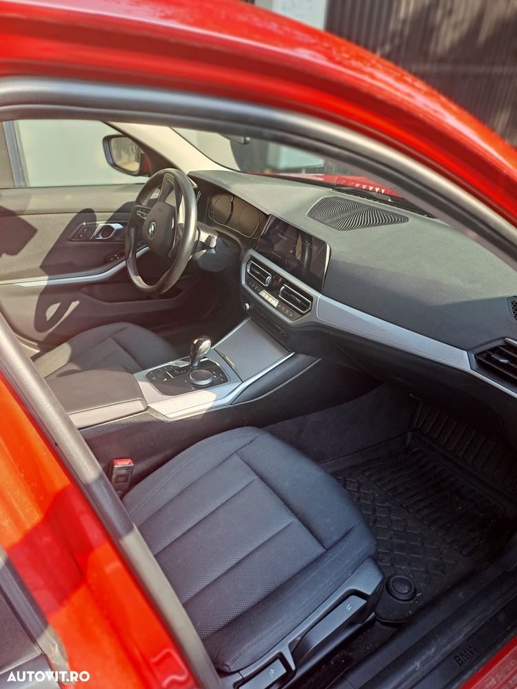 BMW Seria 3 330i AT Advantage - 3