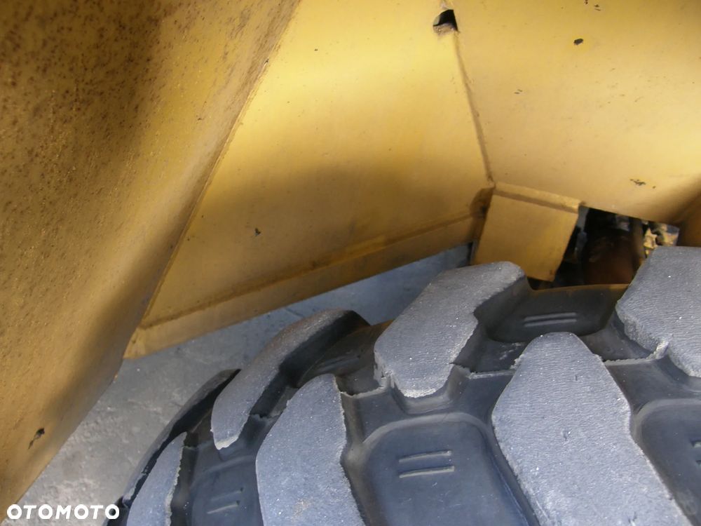 Caterpillar V300B 2300h 14000kg wózek widłowy z Niemiec - 21