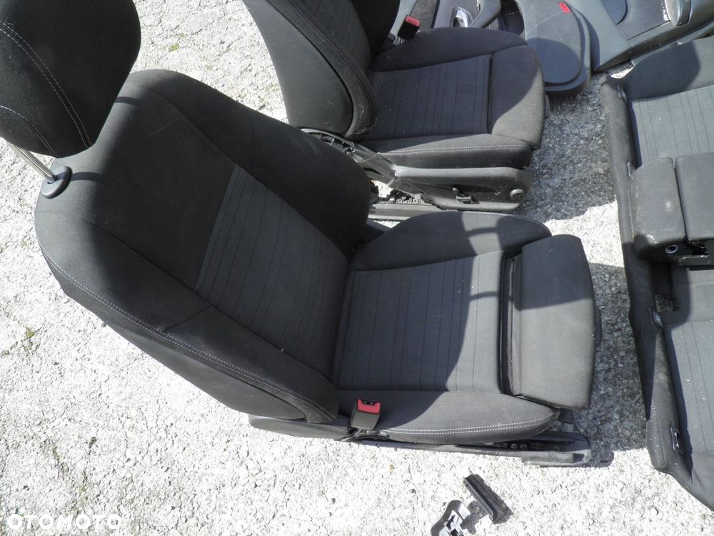 FOTELE KPL MERCEDES W205 C250 ZESTAW - 4