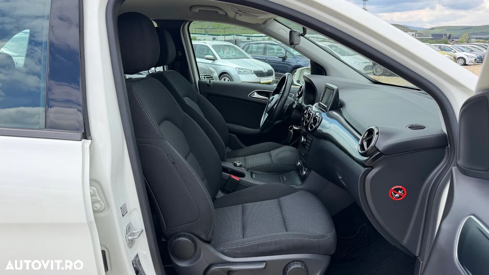 Mercedes-Benz B 180 d 7G-DCT Edition - 15