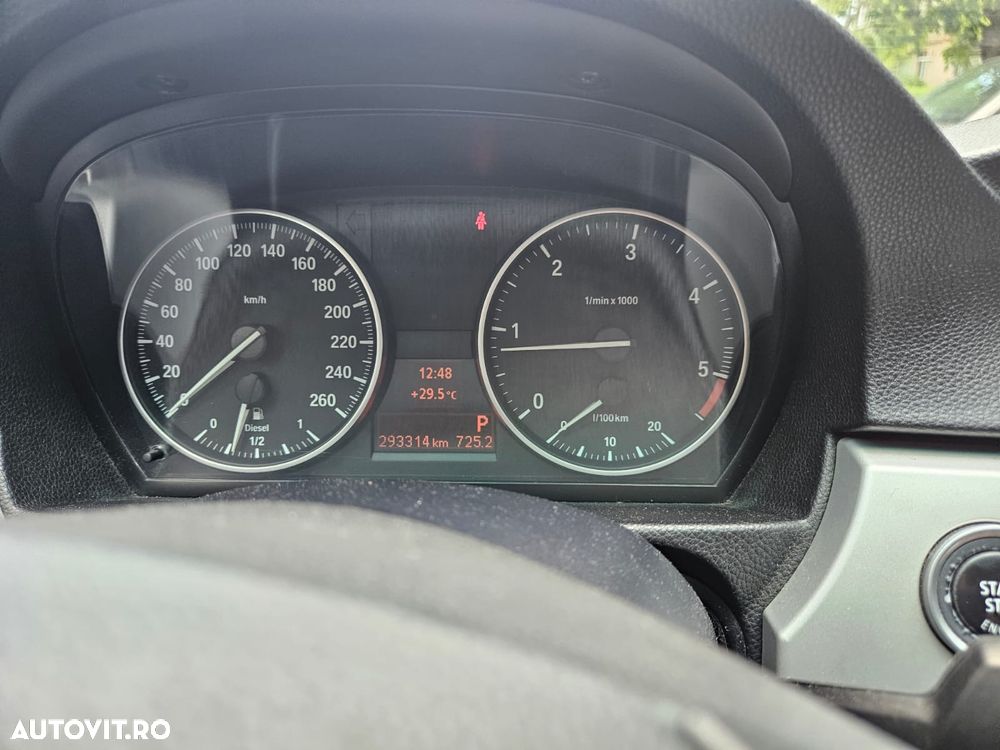 BMW Seria 3 318d DPF Aut. - 8