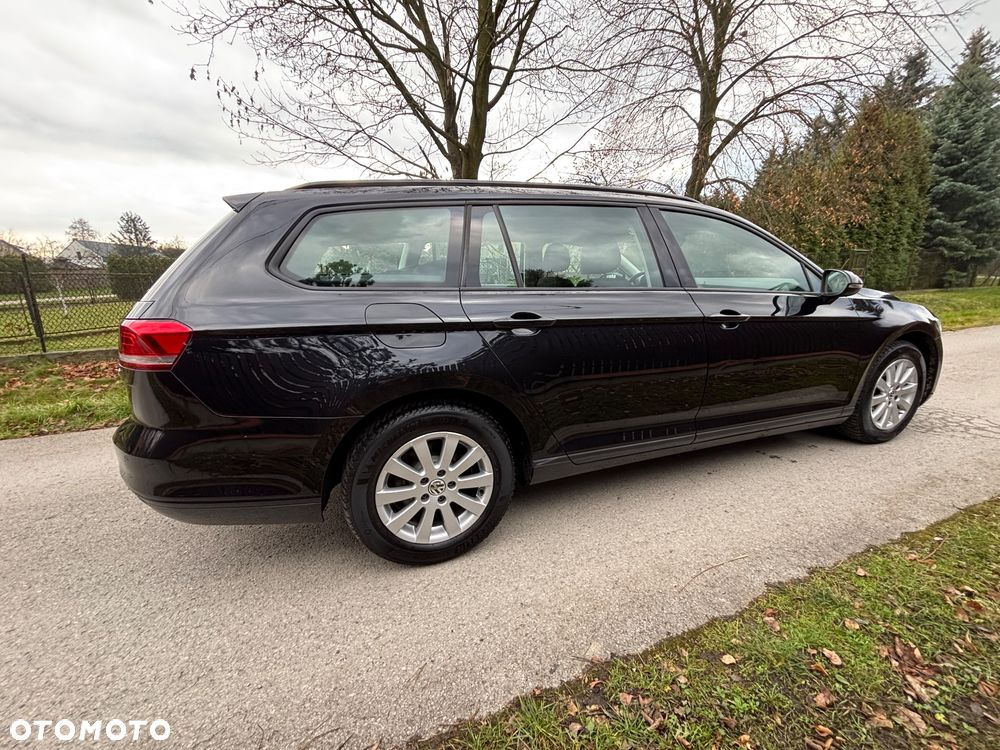 Volkswagen Passat - 8