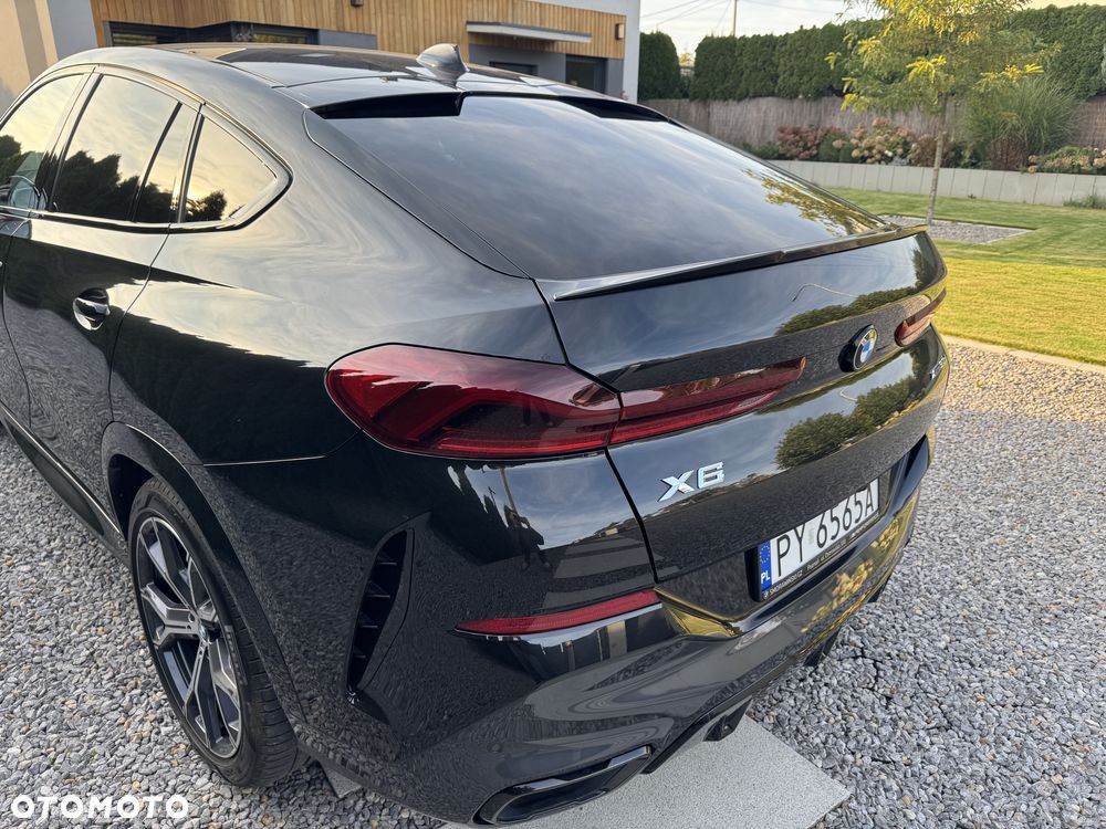 BMW X6 xDrive30d mHEV - 12